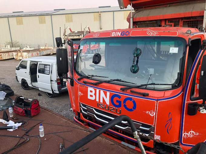 We Fix More Than Just Cars: Windscreen Services for Trucks, Utes, and Caravans in the Hunter and Port Stephens We Fix More Than Just Cars: Windscreen Services for Trucks, Utes, and Caravans in the Hunter and Port Stephens